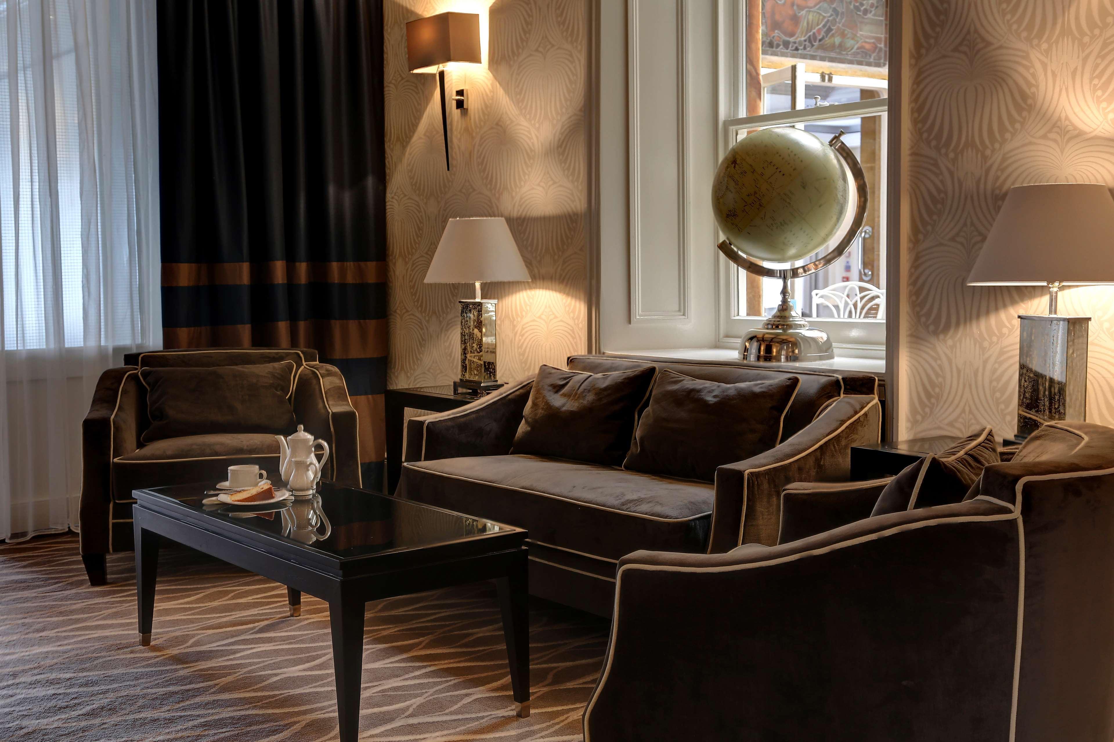 The Shrubbery Hotel, 일민스터 외부 사진
