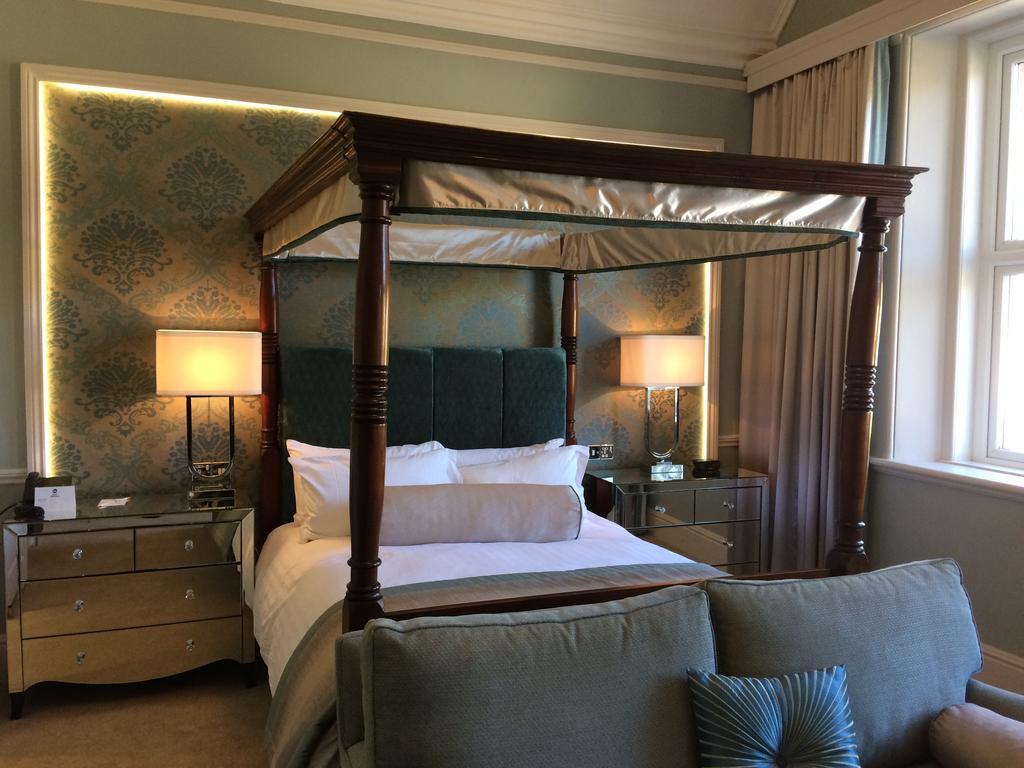 The Shrubbery Hotel, 일민스터 외부 사진