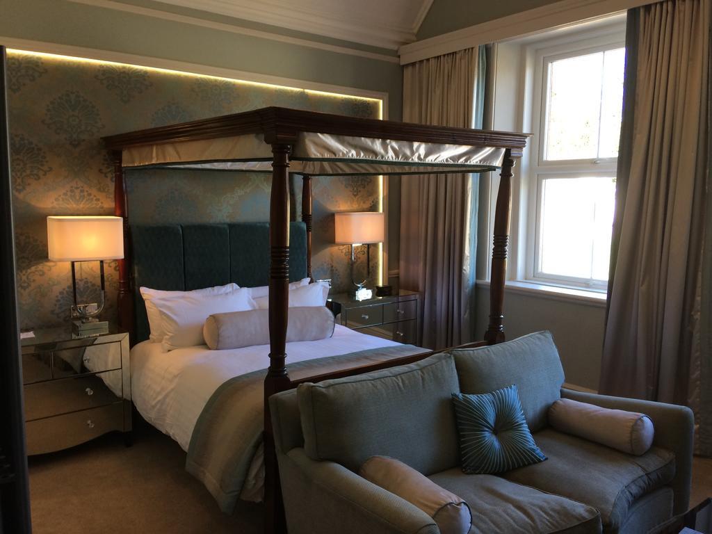 The Shrubbery Hotel, 일민스터 외부 사진