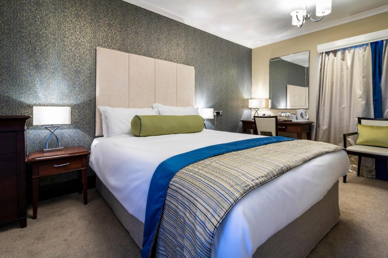 The Shrubbery Hotel, 일민스터 외부 사진